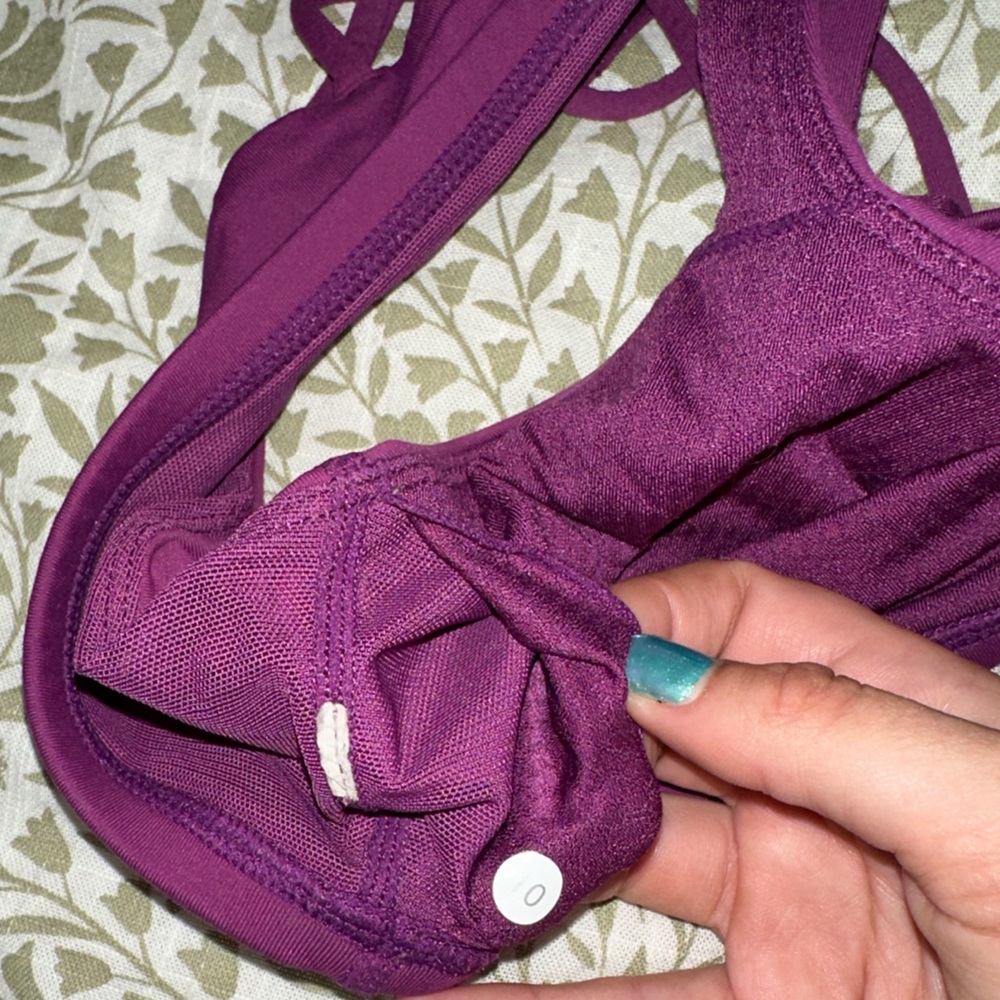 Lululemon Vibrant Purple Strappy Sports Bra Size 10 - Picture 3 of 4